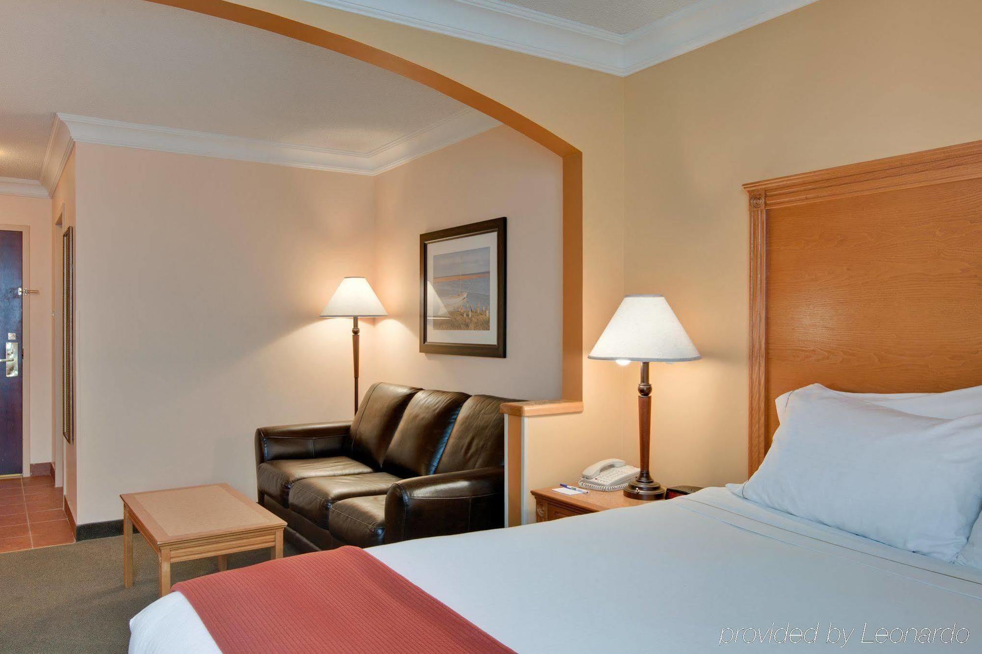 Holiday Inn Express Hotel & Suites Charlottetown By Ihg Экстерьер фото